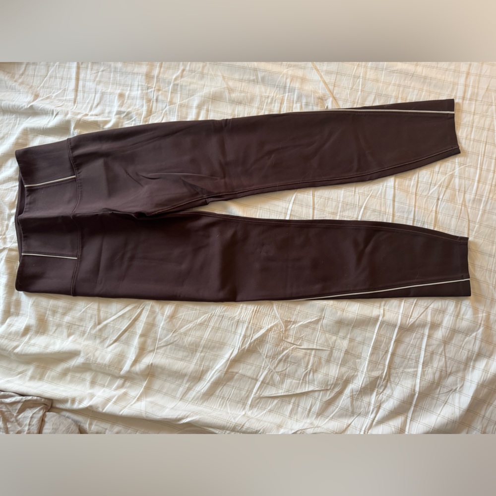 Vuori evolve lunar legging (Medium, Mahogany)
